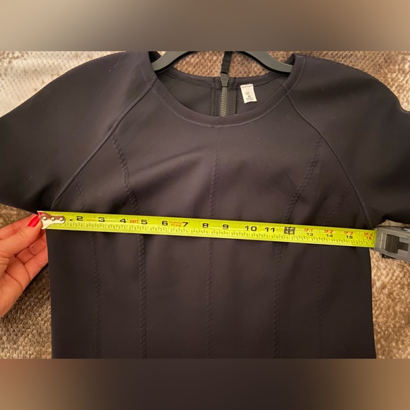 Lululemon Power Date Dress. Black neoprene scuba dress. size 8 - Picture 10 of 10